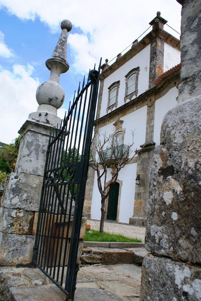 Casa Das Torres De Oliveira Mesao Frio Ngoại thất bức ảnh